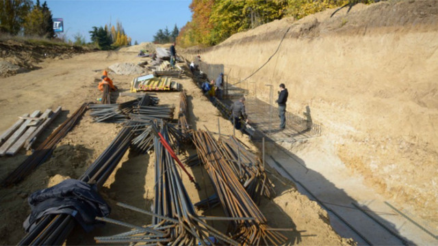 Започна изграждането на пътна рампа между бул. „Атанас Москов“ и магистрала „Хемус“